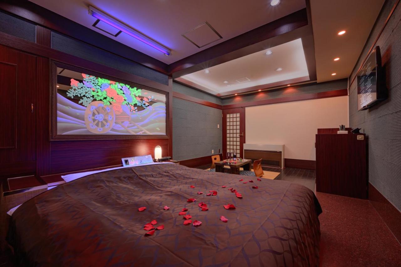 Love hotel Metro (adults Only)